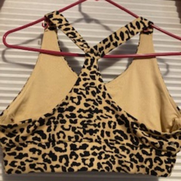 Leopard T-back Sports Bra, Size M/L, Cotton Nylon blend, nice workout bra! - Picture 3 of 5